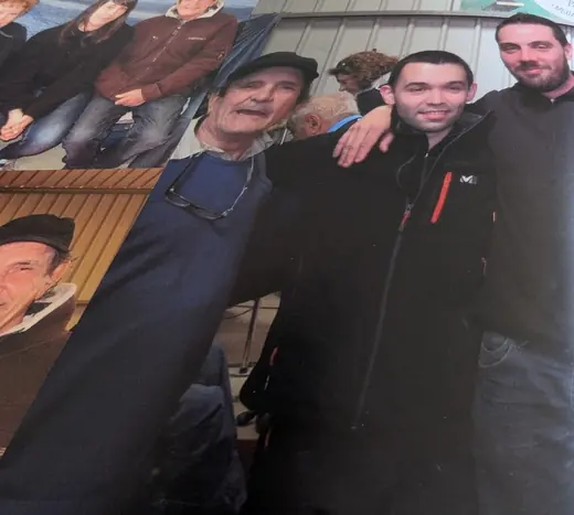 Une photo de groupe