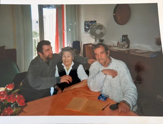 Autour d’une table